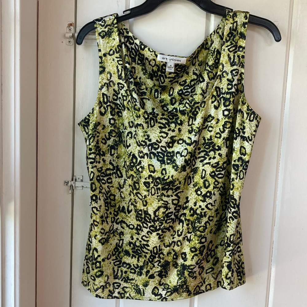 St John top